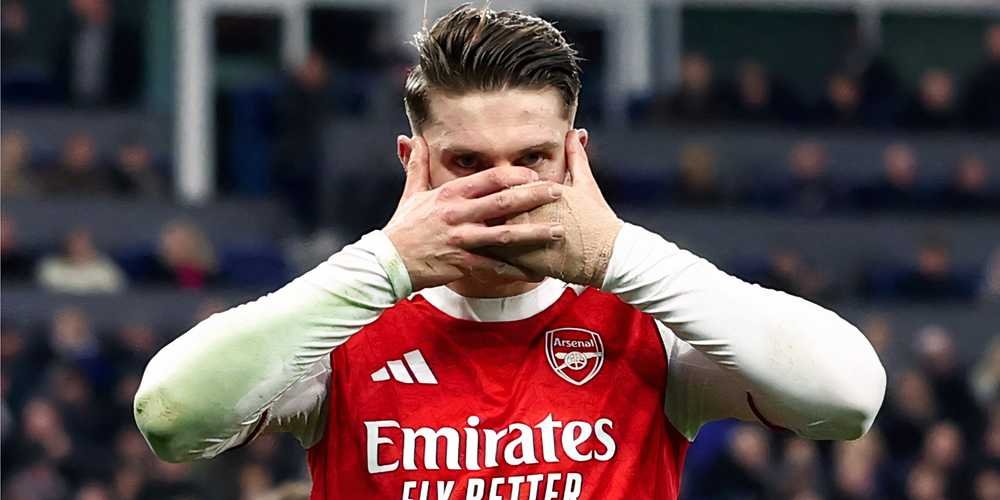 Viktor Gyokeres Involved in Eyebrow-Raising Incident With Arsenal Teammate vs Chelsea Viktor Gyokeres victor gyokeres celebrating after scoring against everton for arsenal in the premier league
